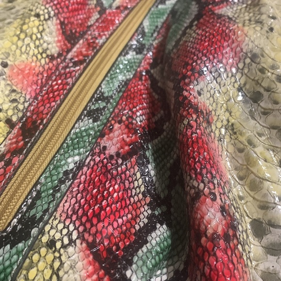 B Brentano Snakeskin Print Pink, Green, Red, yellow, black handbag / purse - Picture 2 of 12